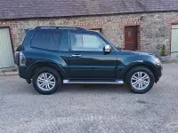 Used Mitsubishi Shogun Warrior 187 HP (137 kW) 2016 Green SUV