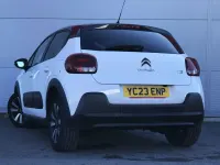 Używany Citroën C3 PureTech 82 KM (60 kW) 2023 Biały Hatchback