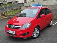 Second-hand Vauxhall Zafira Design Edition 2013 Roșu Monovolum