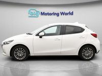 Used Mazda 2 Inclusive 90 HP (66 kW) 2022 White Hatchback