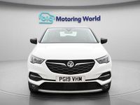 Used Vauxhall Grandland X Sport 130 HP (95 kW) 2019 White SUV