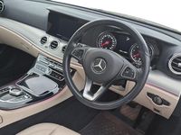 Begagnad Mercedes E220 SE 194 HK (142 kW) 2017 Svart Sedan