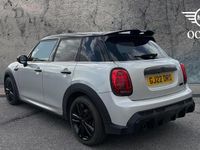 Usado Mini Cooper Hatch 134 CV (98 kW) 2022 Plateado Utilitario