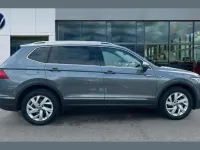 Used VW Tiguan Allspace Life 150 HP (110 kW) 2023 Grey SUV