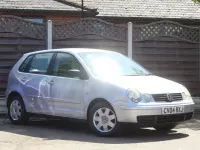 Usado VW Polo 75 HP (55 kW) 2004 Prateado Citadino