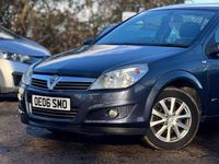 Second-hand Vauxhall Astra 123 CP (90 kW) 2006 Albastru Hatchback