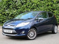 Usado Ford Fiesta Titanium 96 CV (70 kW) 2011 Azul Utilitario