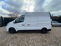 Used Nissan NV300 Acenta 125 HP (91 kW) 2017 White Van