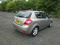 Used Kia Ceed 126 HP (92 kW) 2011 Silver Hatchback
