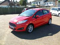 Used Ford Fiesta Zetec 82 HP (60 kW) 2014 Red Hatchback
