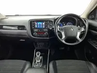Used Mitsubishi Outlander P-HEV 177 HP (130 kW) 2019 Black SUV