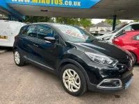 Used Renault Captur Dynamique 90 HP (66 kW) 2015 Black SUV