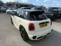 Used Mini Cooper S Hatch 192 HP (141 kW) 2021 White Hatchback