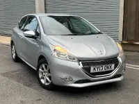 Used Peugeot 208 Active 68 HP (50 kW) 2013 Silver Hatchback