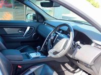 Second-hand Land Rover Discovery Sport SE Dynamic 240 CP (176 kW) 2019 Alb SUV