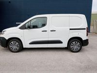 Used Citroën Berlingo 99 HP (72 kW) 2022 White MPV
