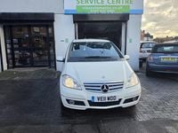 Used Mercedes A180 Avantgarde 2011 White Hatchback
