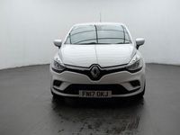 Used Renault Clio IV Dynamique 90 HP (66 kW) 2017 White Hatchback