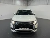 Used Mitsubishi Outlander P-HEV 209 HP (153 kW) 2018 White SUV