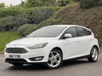 Used Ford Focus Zetec 125 HP (91 kW) 2017 White Hatchback