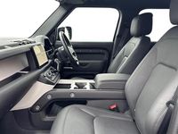 Used Land Rover Defender SE Dynamic 249 HP (183 kW) 2025 Santorini black Estate