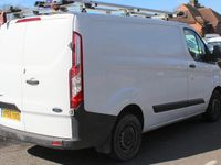 Used Ford Transit Custom 105 HP (77 kW) 2017 White Van