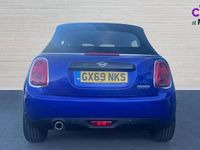 Usado Mini Cooper Classic 136 HP (100 kW) 2019 Azul Citadino