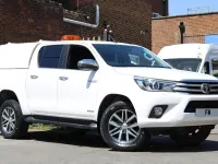 Used Toyota HiLux 150 HP (110 kW) 2019 White Pickup