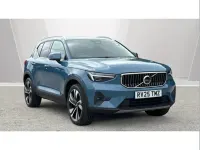 Usado Volvo XC40 Ultra 163 HP (119 kW) 2025 Azul SUV