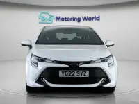 Begagnad Toyota Corolla 184 HK (135 kW) 2022 Vit Halvkombi