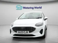 Second-hand Ford Fiesta Titanium 125 CP (91 kW) 2023 Alb Hatchback