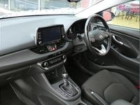 Used Hyundai i30 SE 138 HP (101 kW) 2018 Black Estate