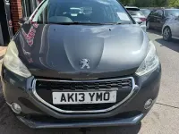 Begagnad Peugeot 208 Active 70 HK (51 kW) 2013 Grå Halvkombi
