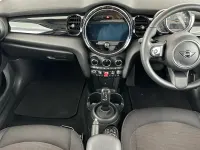 Used Mini Cooper Classic 134 HP (98 kW) 2022 Silver Hatchback