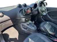 Used Smart ForFour Premium 89 HP (65 kW) 2017 Black Hatchback