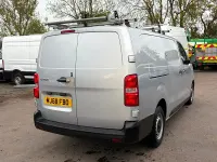 Second-hand Peugeot Expert 120 CP (88 kW) 2018 Argintiu Van