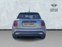 Używany Mini Cooper Classic 2023 Srebrny Hatchback