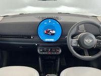 New Mini Aceman Classic 135 kW (184 HP) 2025 White SUV