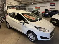Used Ford Fiesta Style 82 HP (60 kW) 2014 White Hatchback