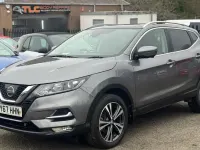 Used Nissan Qashqai N-Connecta 116 HP (85 kW) 2017 Grey SUV