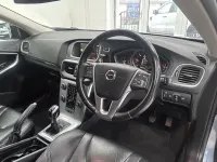 Used Volvo V40 Pro 150 HP (110 kW) 2017 Blue Hatchback