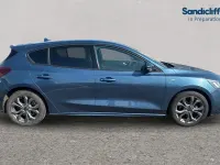 Used Ford Focus ST-Line 125 HP (91 kW) 2023 Blue Estate