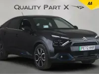 Usado Citroën e-C4 Shine 100 kW (136 CV) 2022 Negro Utilitario