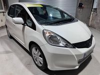 Begagnad Honda Jazz ES 2015 Vit Halvkombi