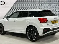 Usado Audi Q2 Black Edition 150 CV (110 kW) 2025 Blanco SUV