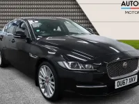 Usado Jaguar XE Portfolio 240 HP (176 kW) 2017 Preto Sedan