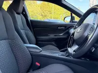 Used Toyota C-HR 122 HP (89 kW) 2023 Purple SUV