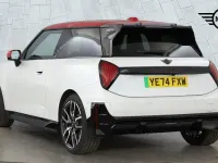 Used Mini Cooper Hatch 133 kW (181 HP) 2024 White Hatchback