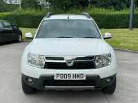 Used Dacia Duster Lauréate 2013 White SUV