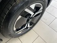 Nouă Peugeot 2008 Allure 100 CP (73 kW) 2026 Gri SUV
